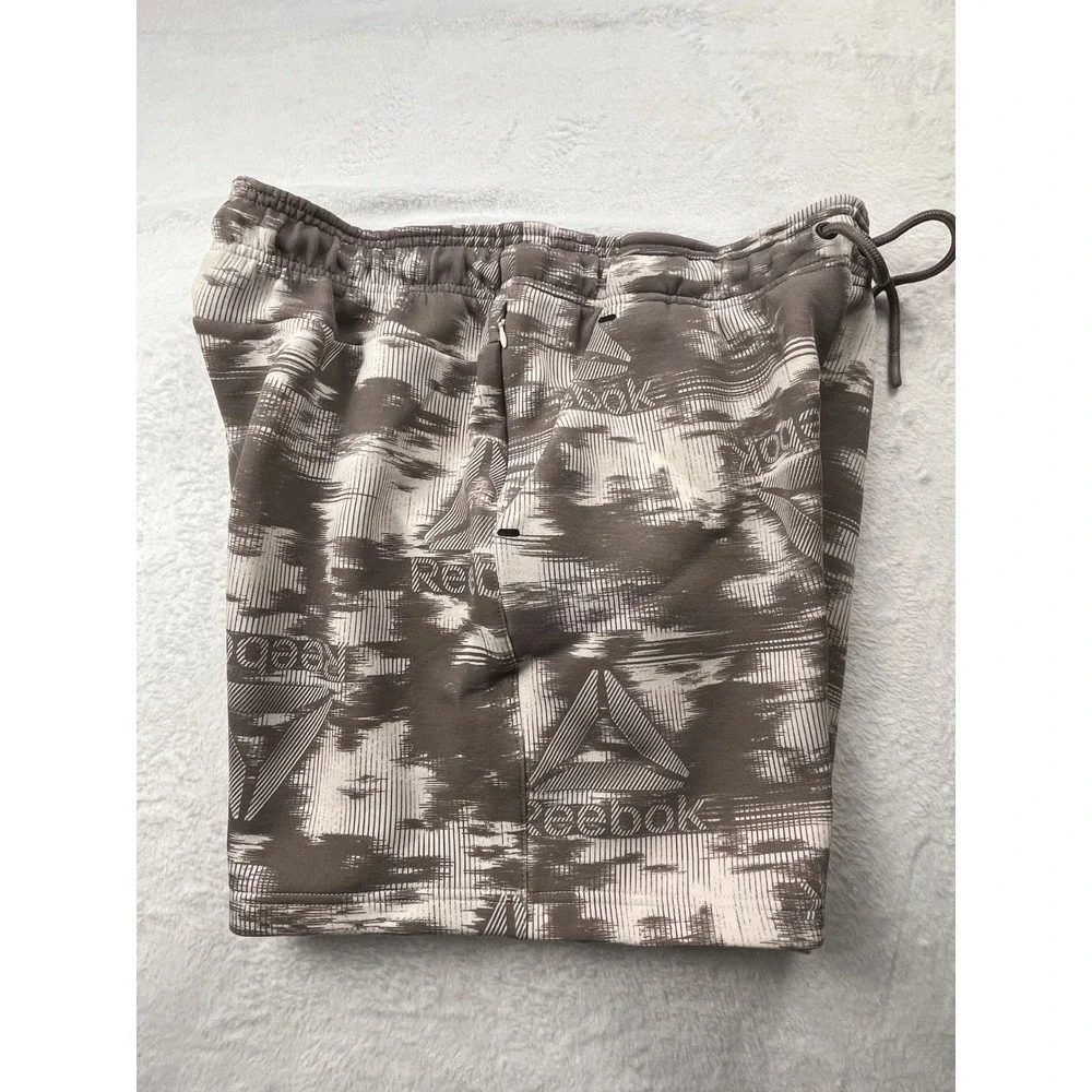 Reebok Training Shorts Mens XL Brown All Over Logo Print REM251SH07 Athletic